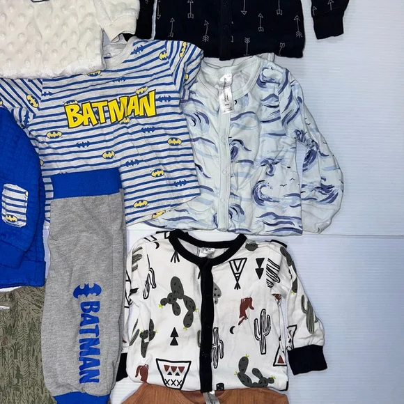 Lot of 9 Items Baby Boy 6-9 & 9-12 Months Assorted Clothing Bundle - Picture 6 of 14